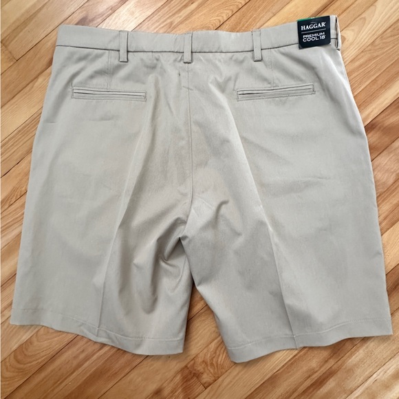 New HAGGAR Mens Cool 18 Golf Shorts Tan Sand Sz 38 Superflex Waistband - Picture 9 of 12